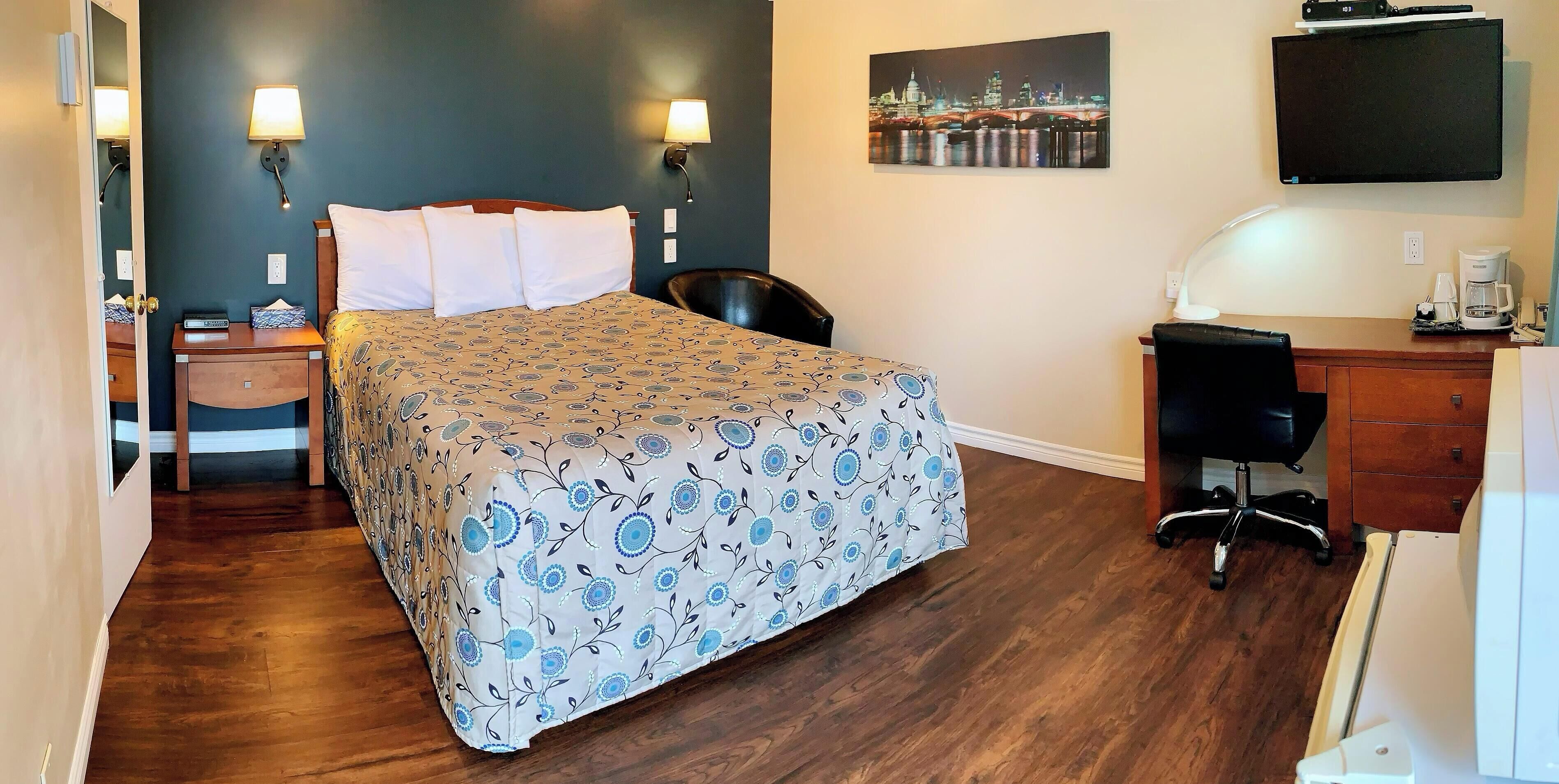 Chambre Standard, 1 grand lit | Bureau, chambres insonorisées, fer et planche à repasser, Wi-Fi gratuit