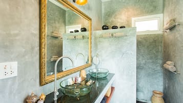2 Bedrooms Villa with Private Pool | Bathroom sink