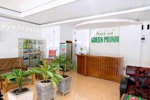 Lobby - Hotel Green Prundi (Labuan Bajo)