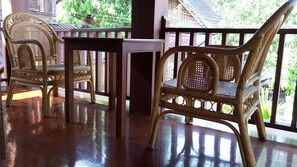 Deluxe-Doppelzimmer, Balkon | Speisen