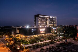 Front of property - evening/night