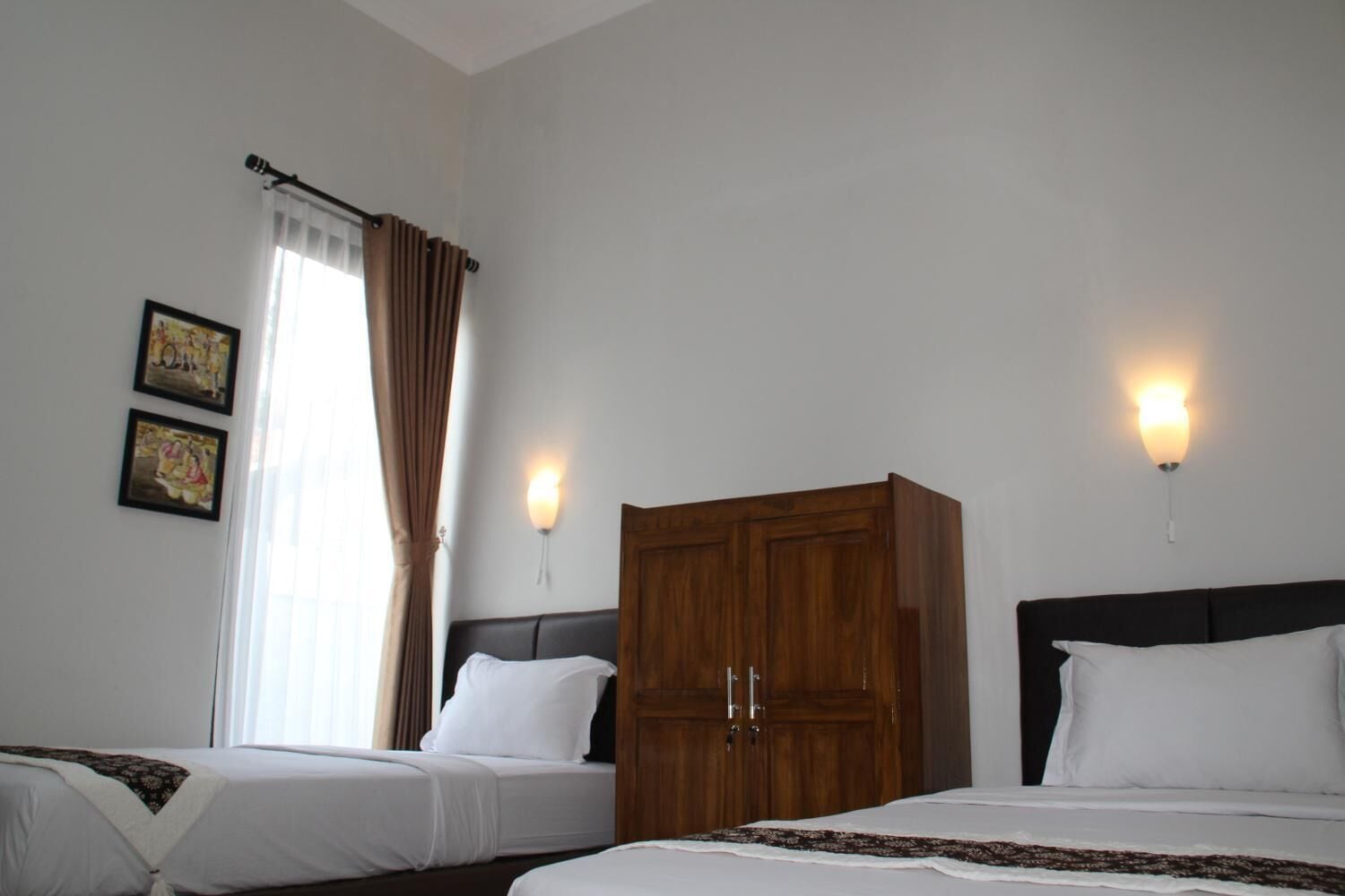 Soundproofing, iron/ironing board, free WiFi