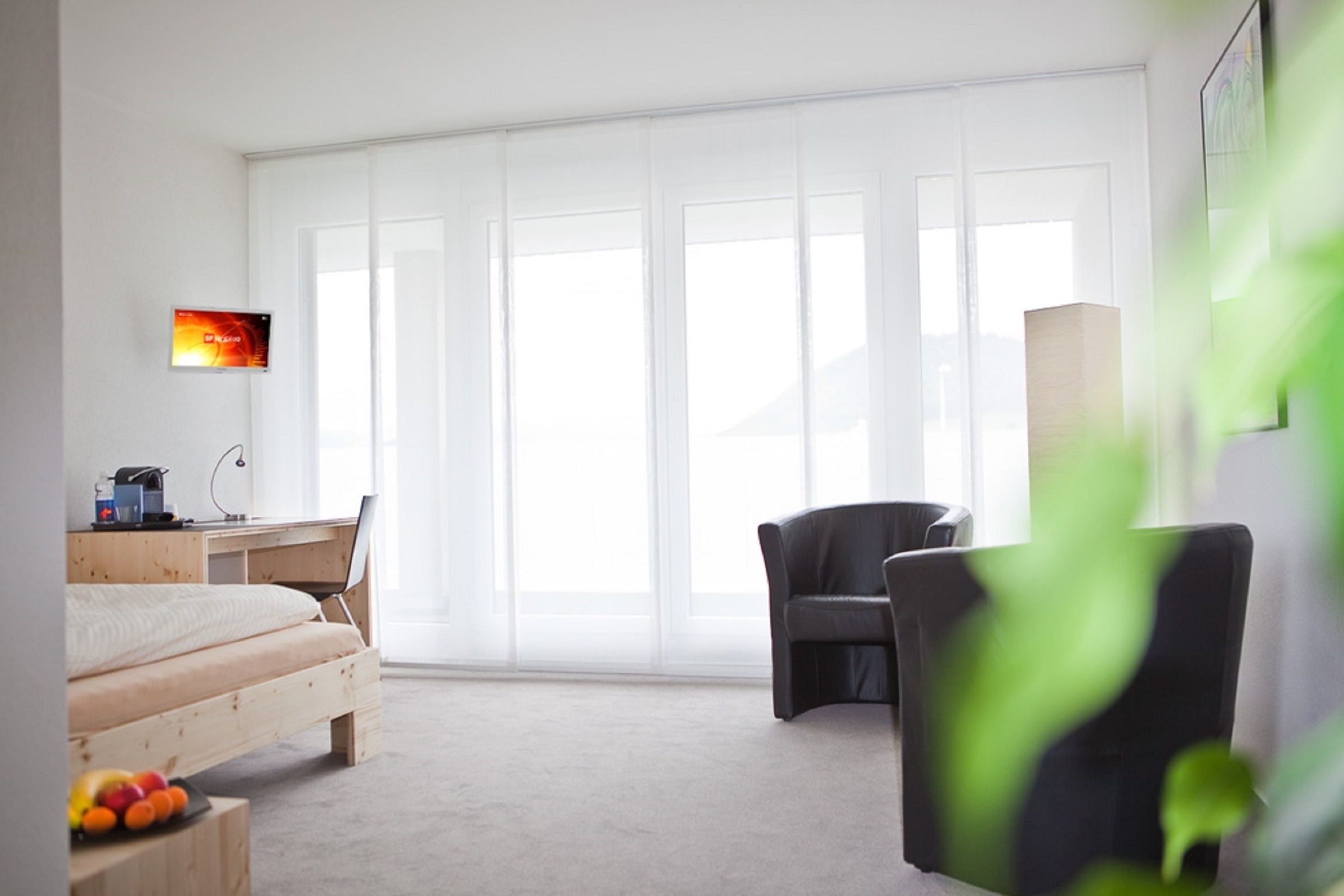 premium bedding, minibar, desk, free cots/infant beds