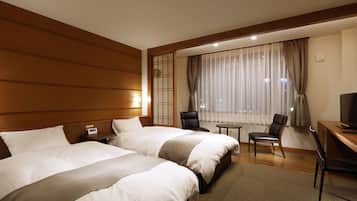 In-room safe, desk, free WiFi, bed sheets