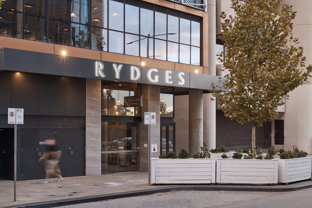 Rydges Perth Kings Square
