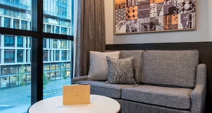 Rydges Perth Kings Square