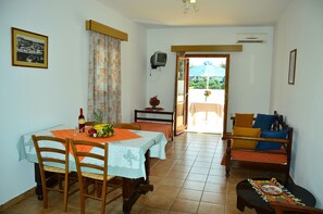 패밀리 아파트, 침실 1개, 바다 전망 | 객실 내 식사 공간