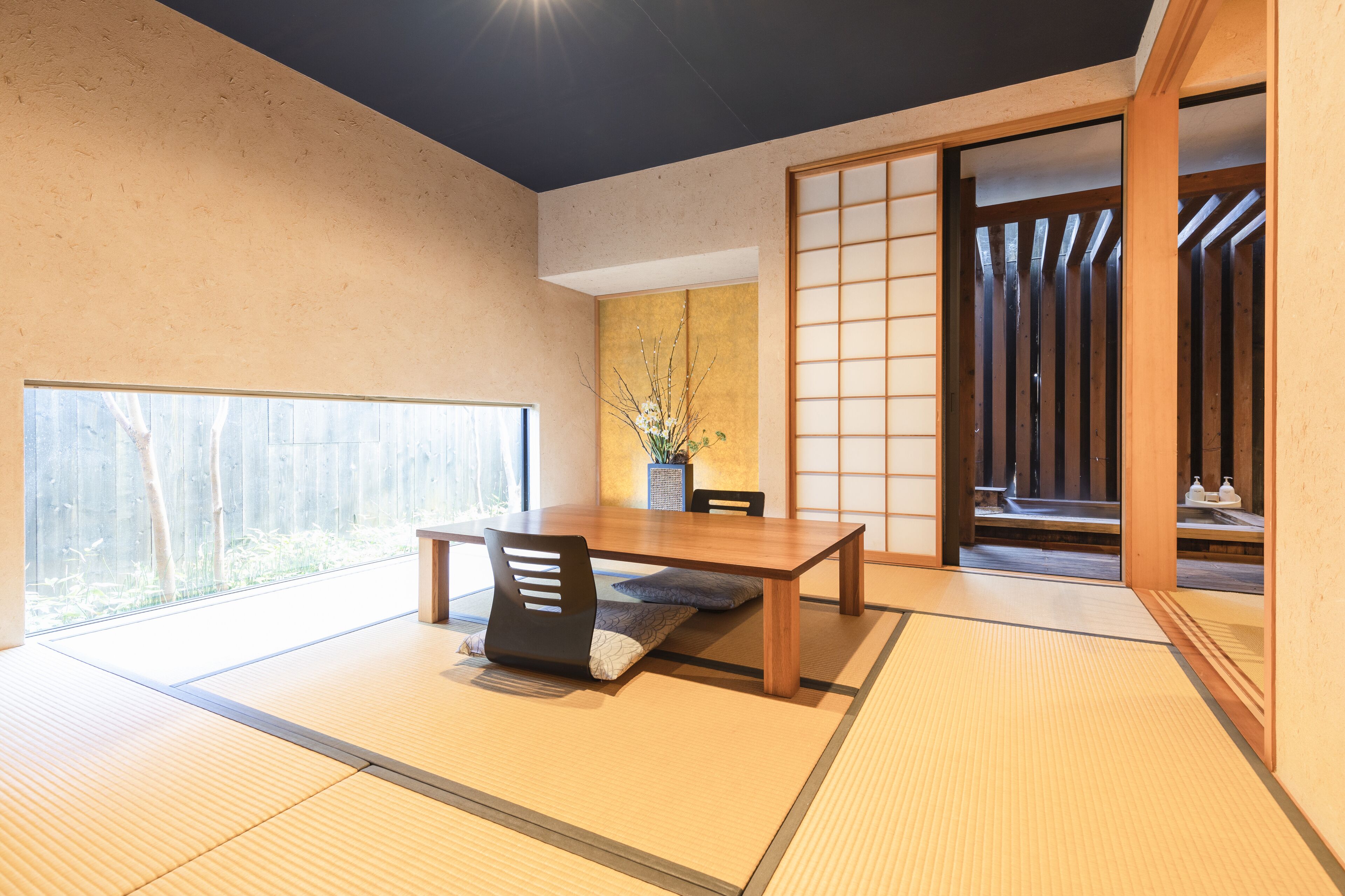 In-room safe, free WiFi