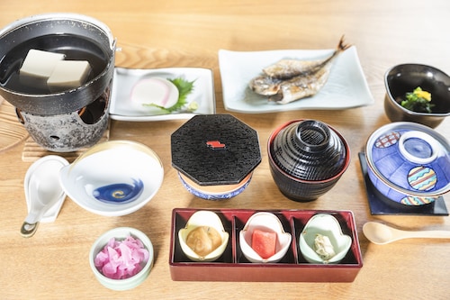 朝食