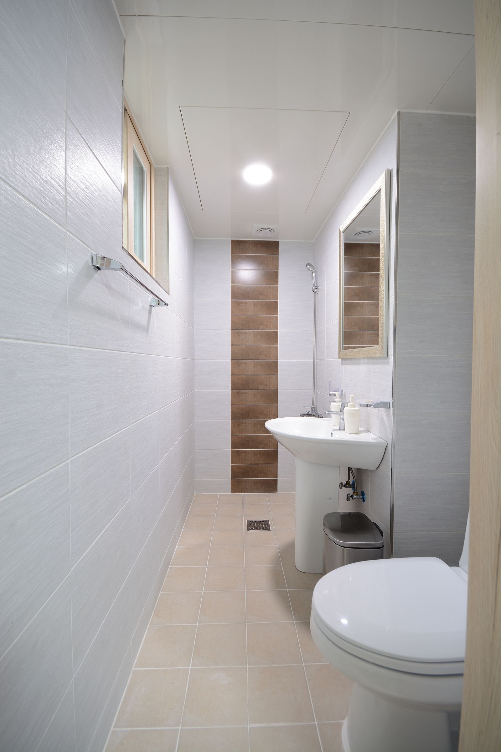 Twin Room | Soundproofing, iron/ironing board