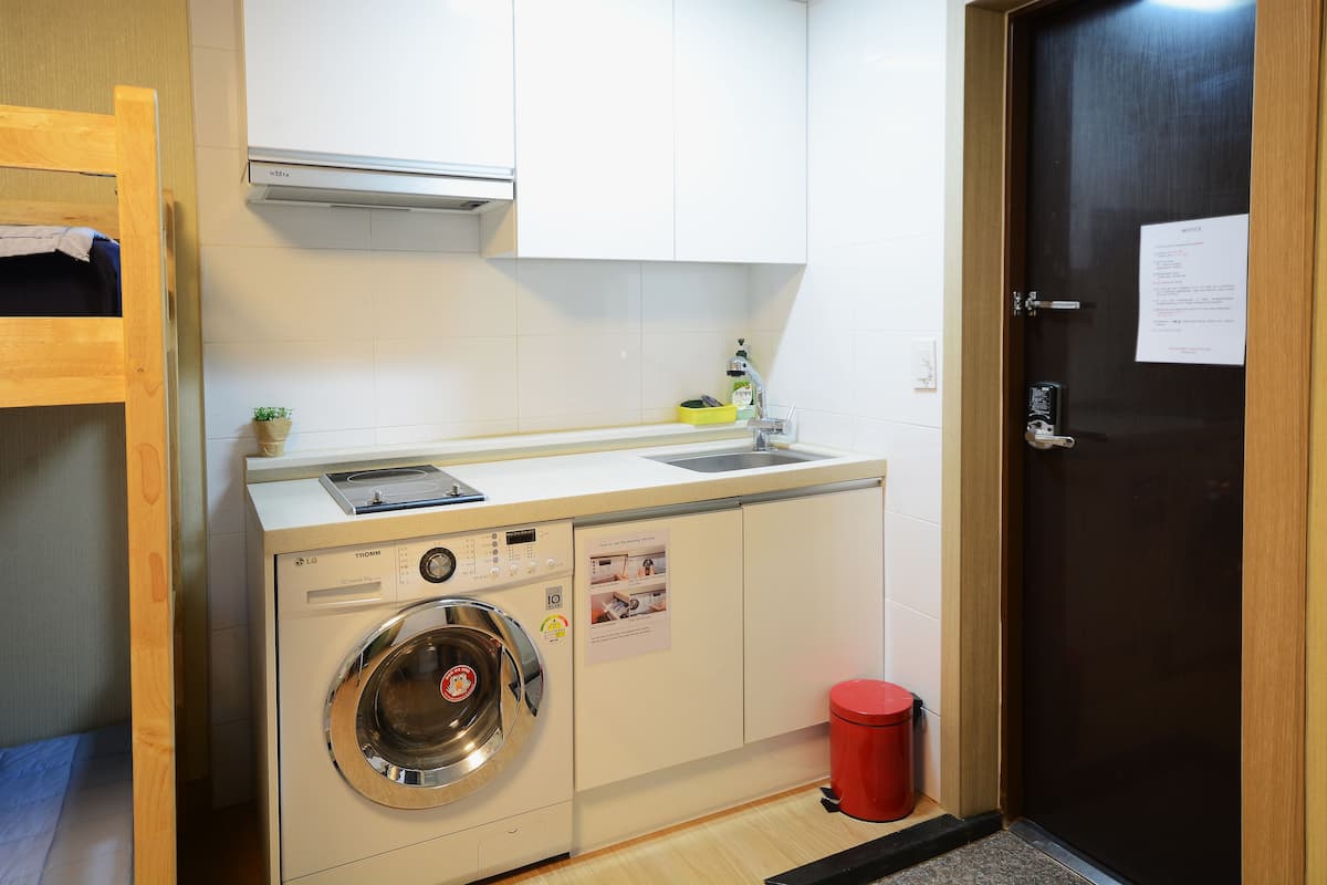 Triple Room | Private kitchenette