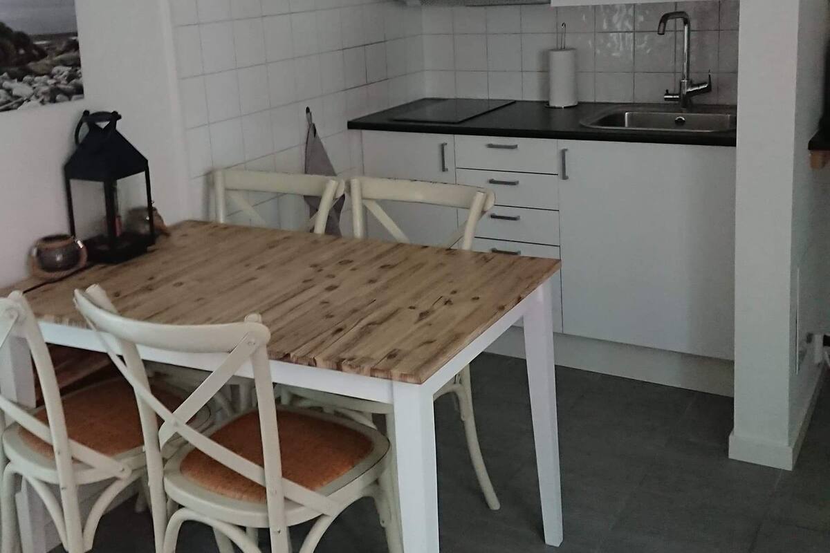 Studio Single | Iron/ironing board, free WiFi, bed sheets