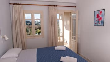 Apartment, 2 Bedrooms | Room amenity