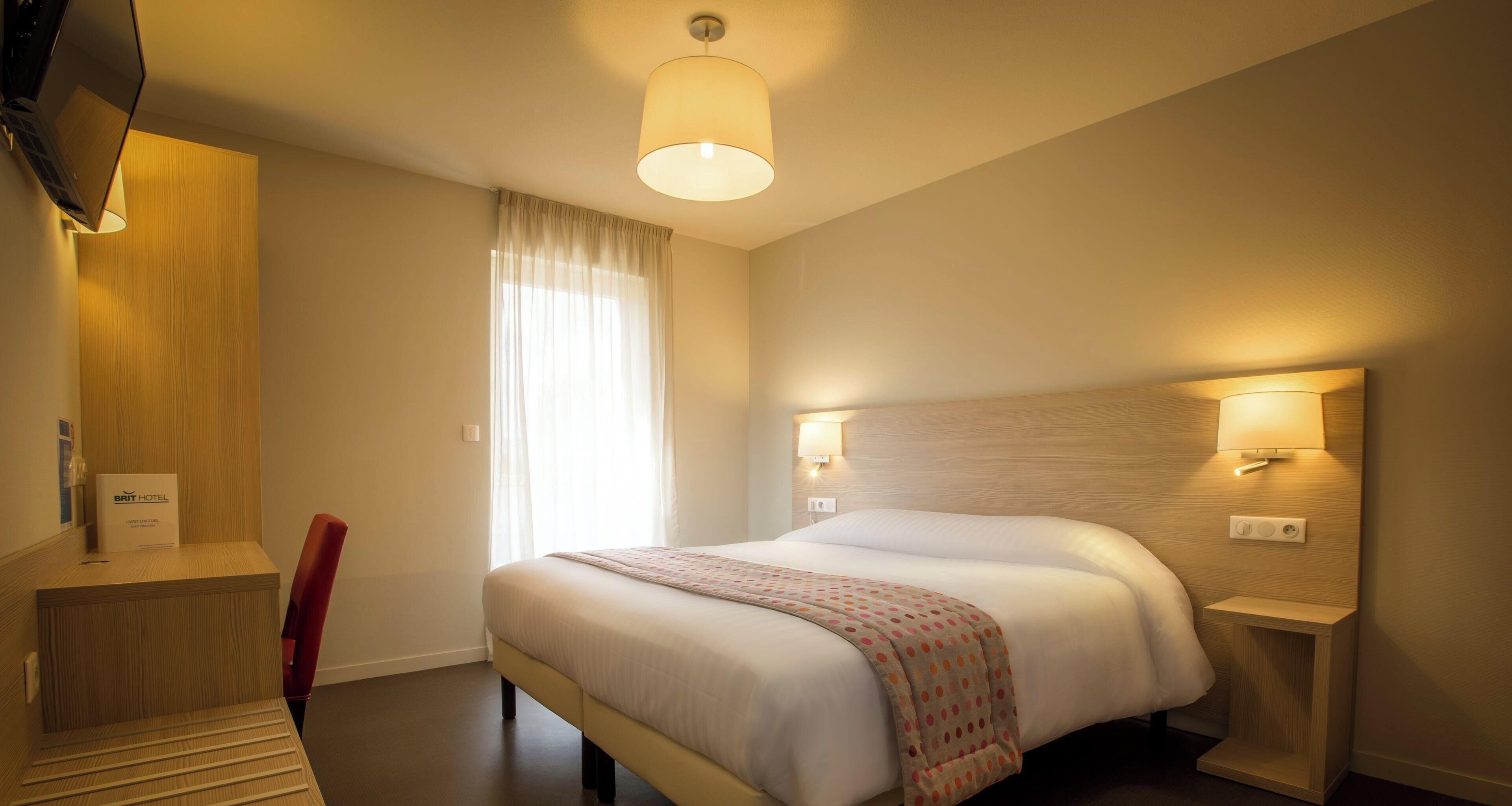 Premium bedding, desk, soundproofing, iron/ironing board