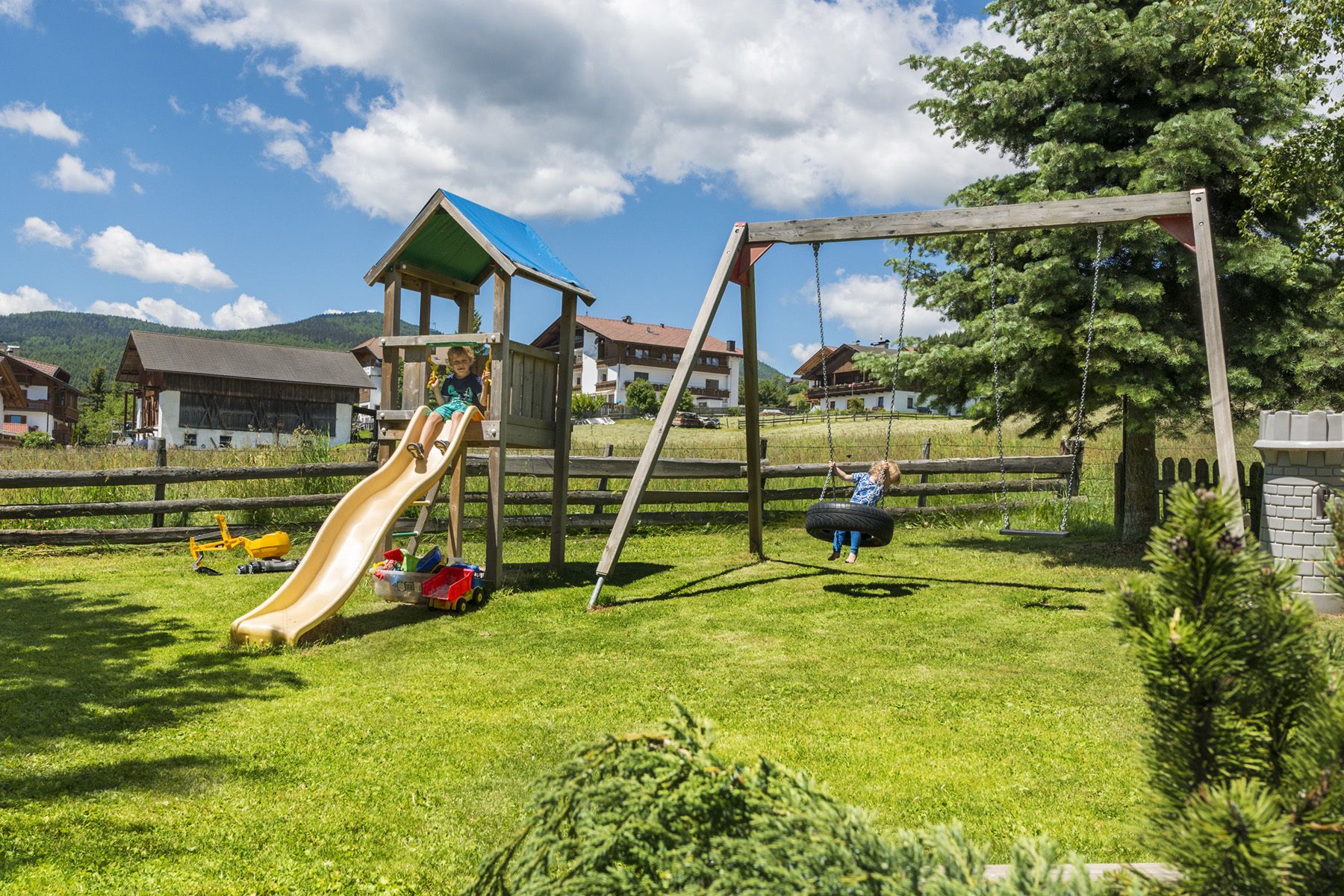 children’s play area – outdoor
