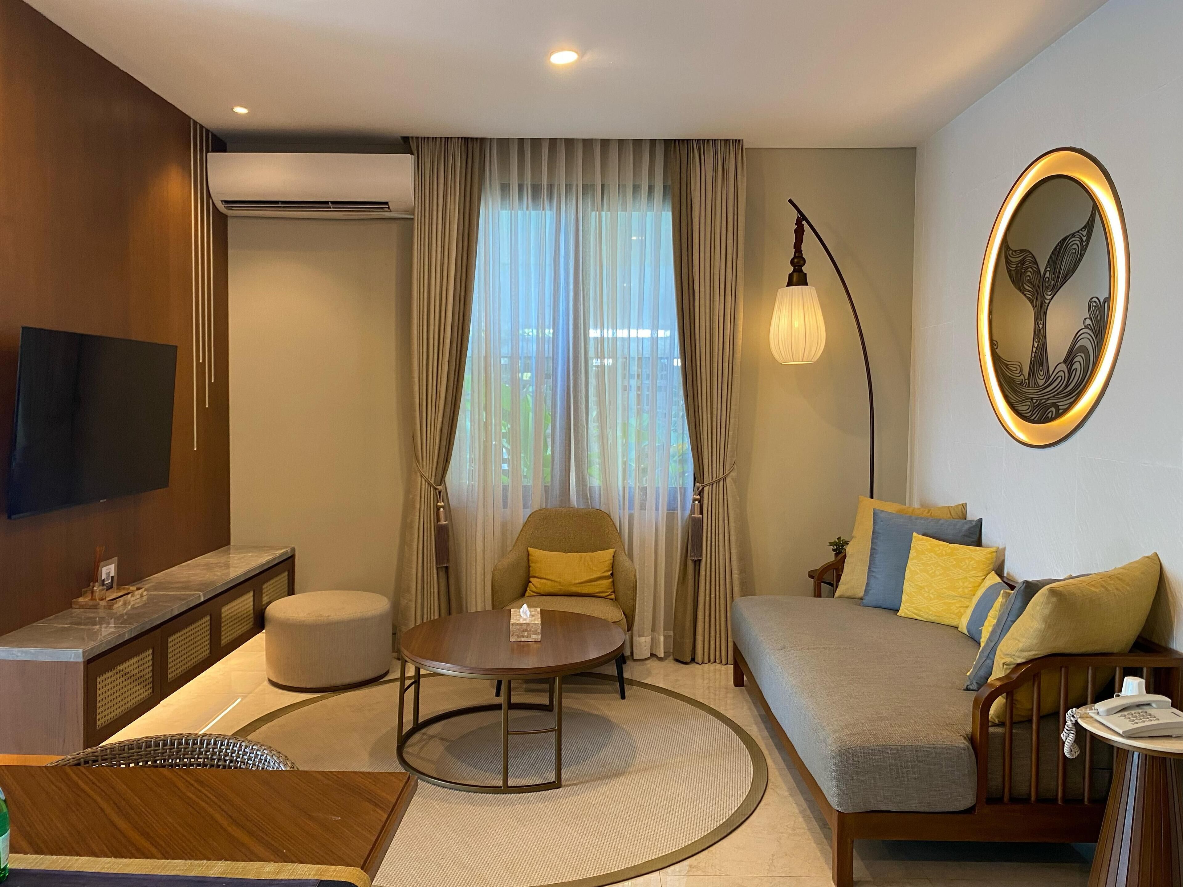 Presidential Suite | Living area | 32-inch Smart TV with digital channels
