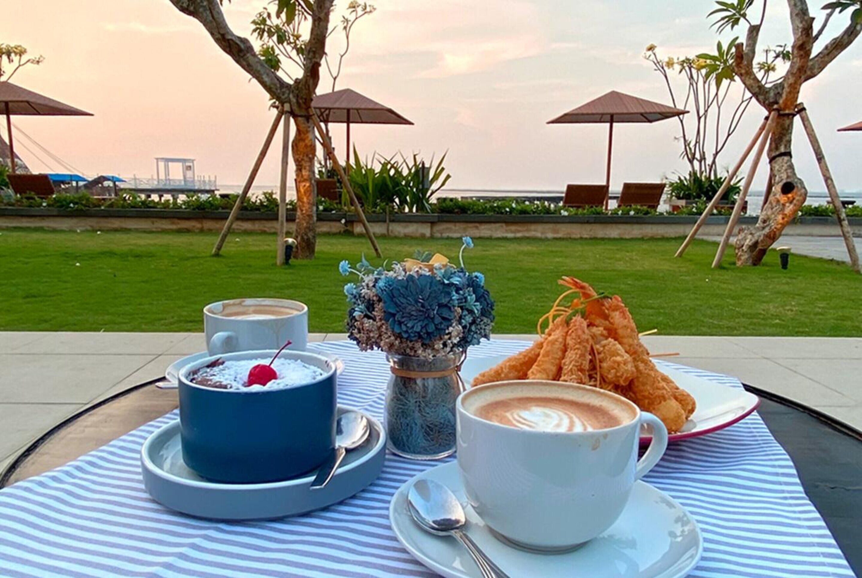 매일 뷔페 아침 식사 유료