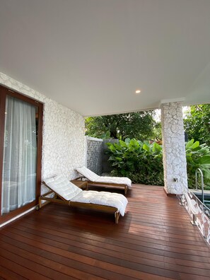 總統套房 | 客廳 | 32 吋智能電視連數碼電視頻道