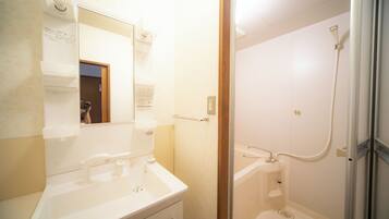 Japanese Style, 8 Tatami Space wit Bath | Bathroom