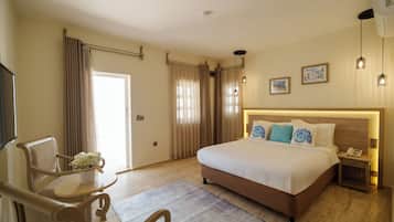 Superior Room | Minibar, in-room safe, free WiFi, bed sheets