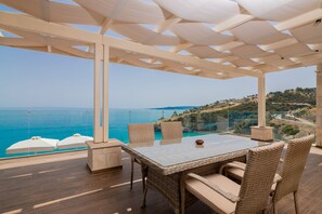 Villa de lujo | Terraza o patio