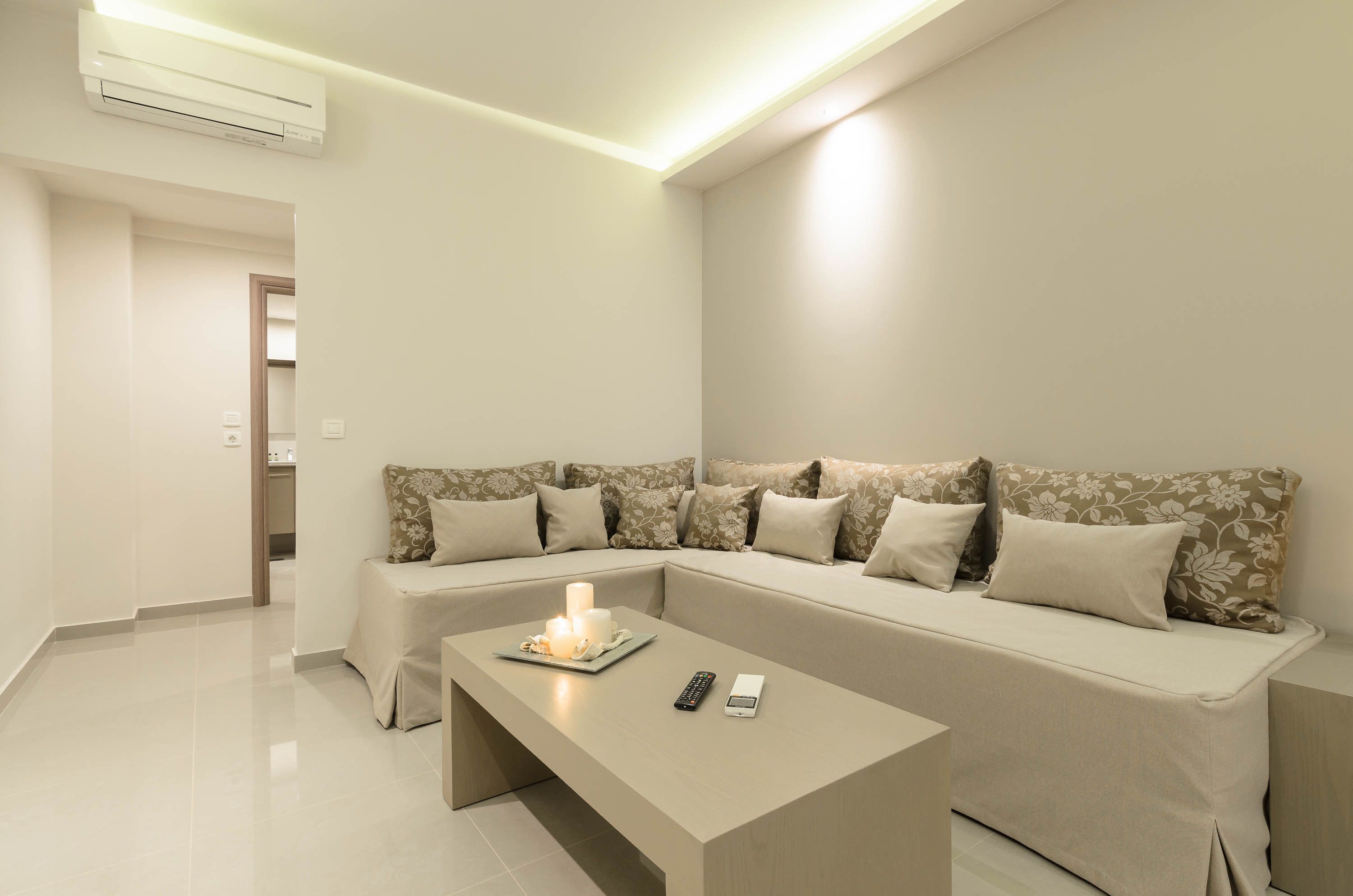 deluxe apartment, 2 bedrooms | living area | 21-inch flat-screen tv with satellite channels, tv, ping pong