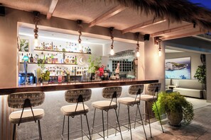 Bar (on property) - Vice Hotel (Zakynthos)