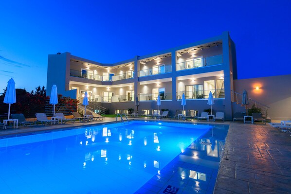 Outdoor pool, pool umbrellas, pool loungers