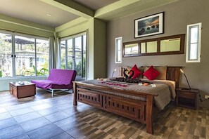 Minibar, in-room safe, desk, blackout curtains - Ao Kao White Sand Beach Resort (Ko Mak)