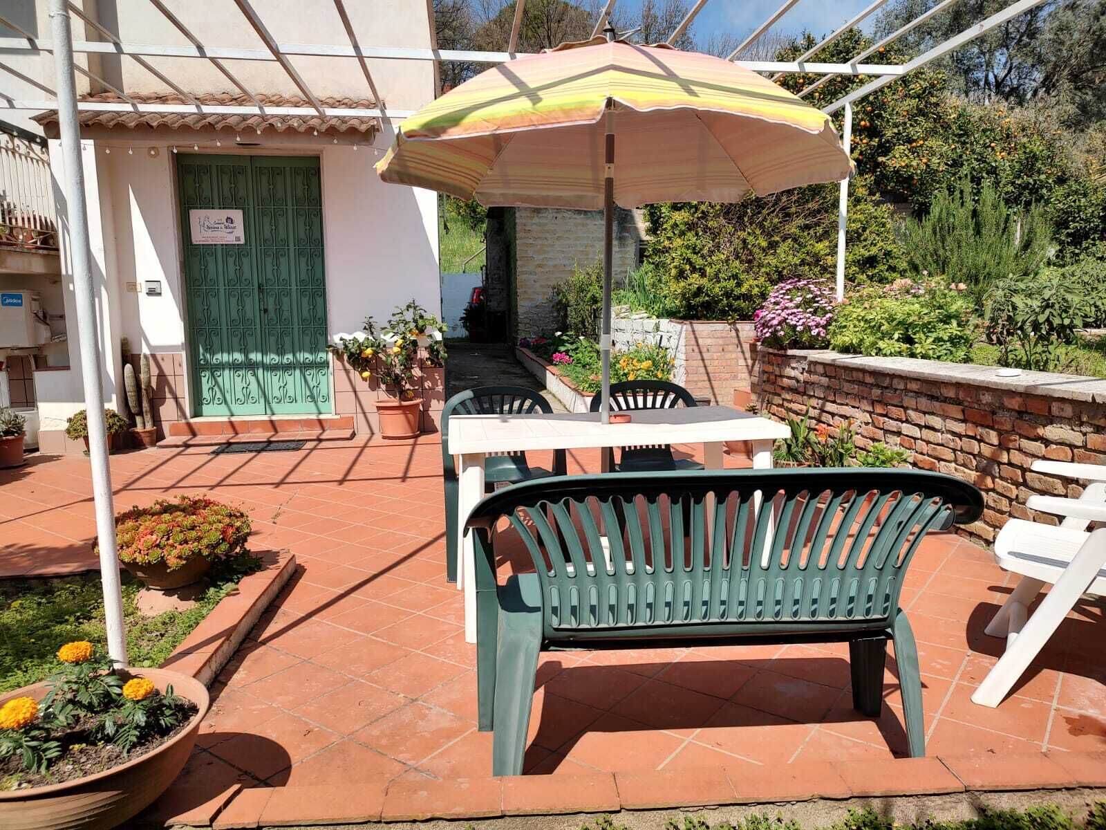 Suite, 1 Bedroom, Kitchen, Ground Floor | Terrace/patio