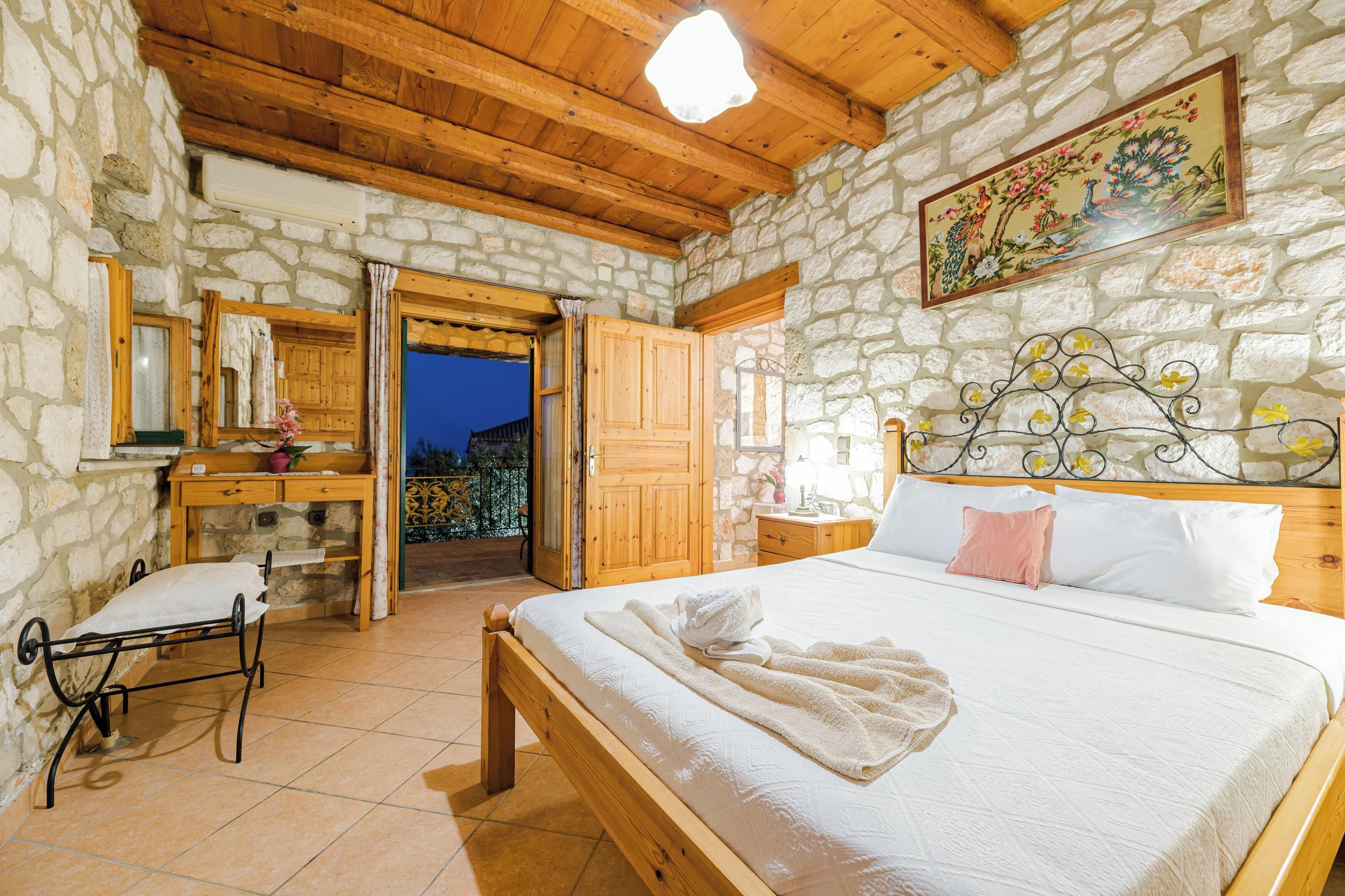 Apartment, 3 Bedrooms | In-room safe, iron/ironing board, free WiFi, bed sheets