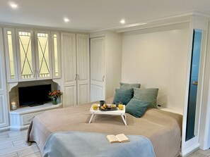 Comfort Studio (Klabautermann) | Individually decorated, individually furnished, soundproofing, free WiFi
