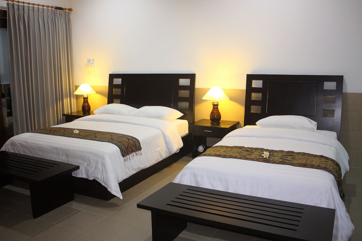 minibar, in-room safe, desk, cots/infant beds