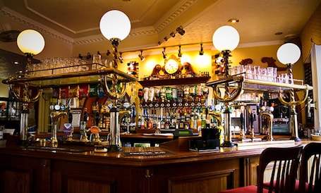 Bar (en la propiedad)