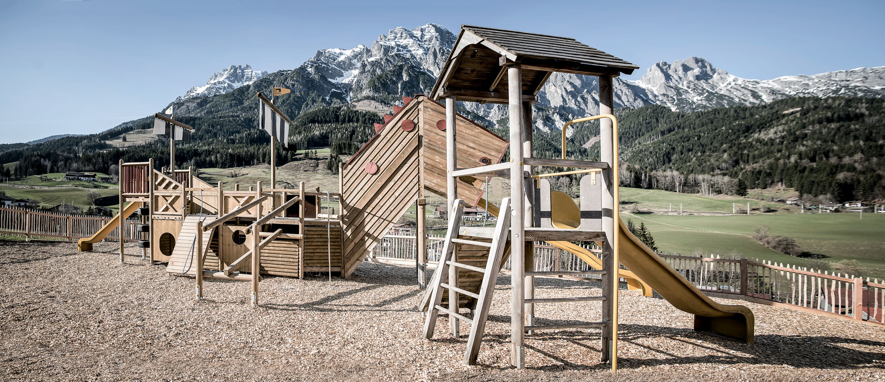 children’s play area – outdoor