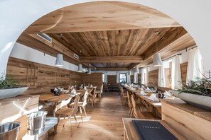 Dagelijks à la carte ontbijt inbegrepen