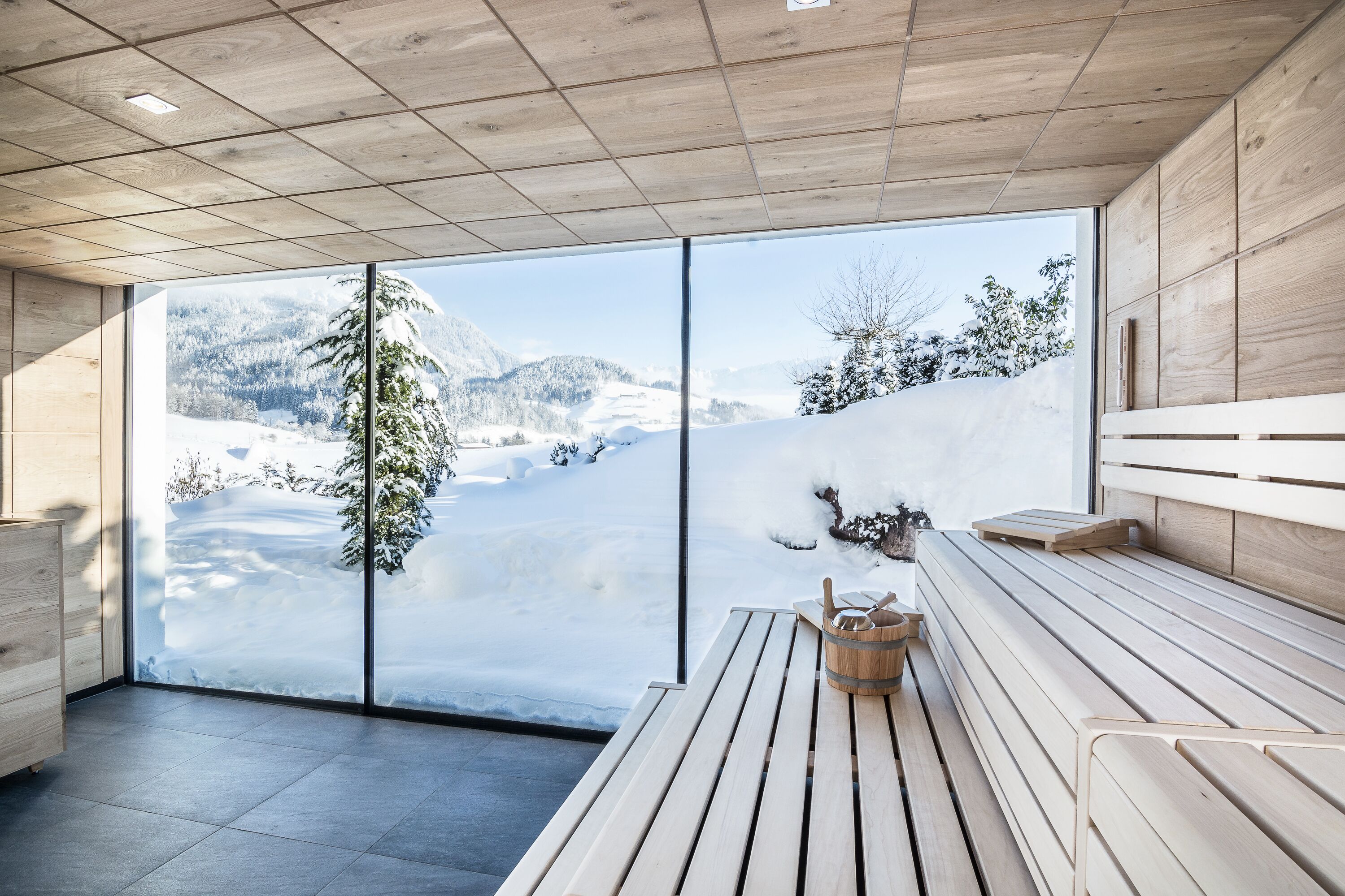 couples treatment room(s), sauna, steam room, body treatments