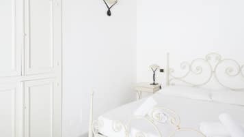 Double Room | In-room safe, free cribs/infant beds