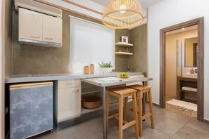 Privékitchenette | Een koelkast, een kookplaat, een koffiezetapparaat/waterkoker