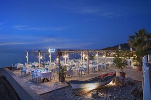 Breakfast, lunch, dinner served; international cuisine  - Club Marco Polo (Kemer)