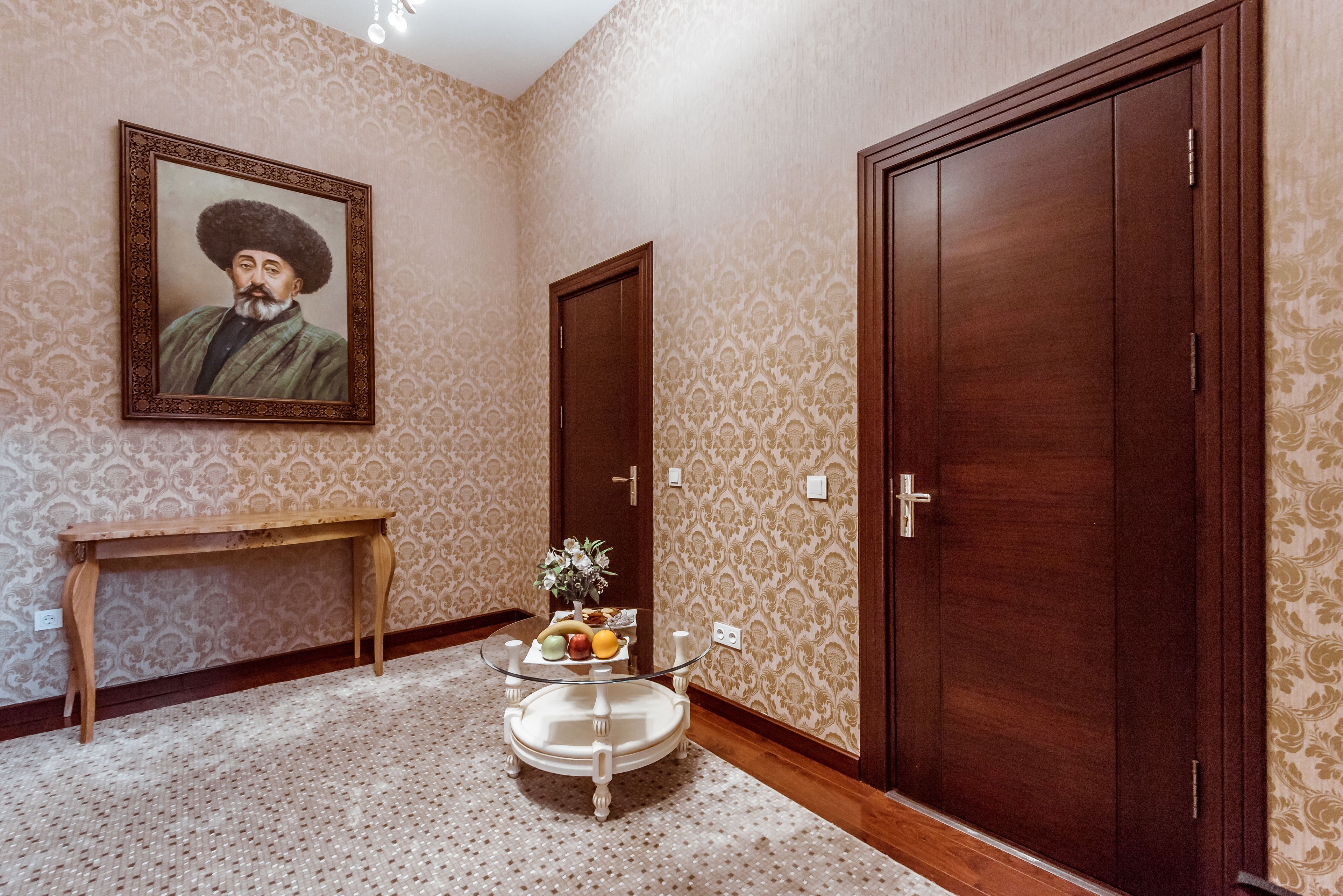 premium suite | in-room safe, desk, soundproofing, iron/ironing board