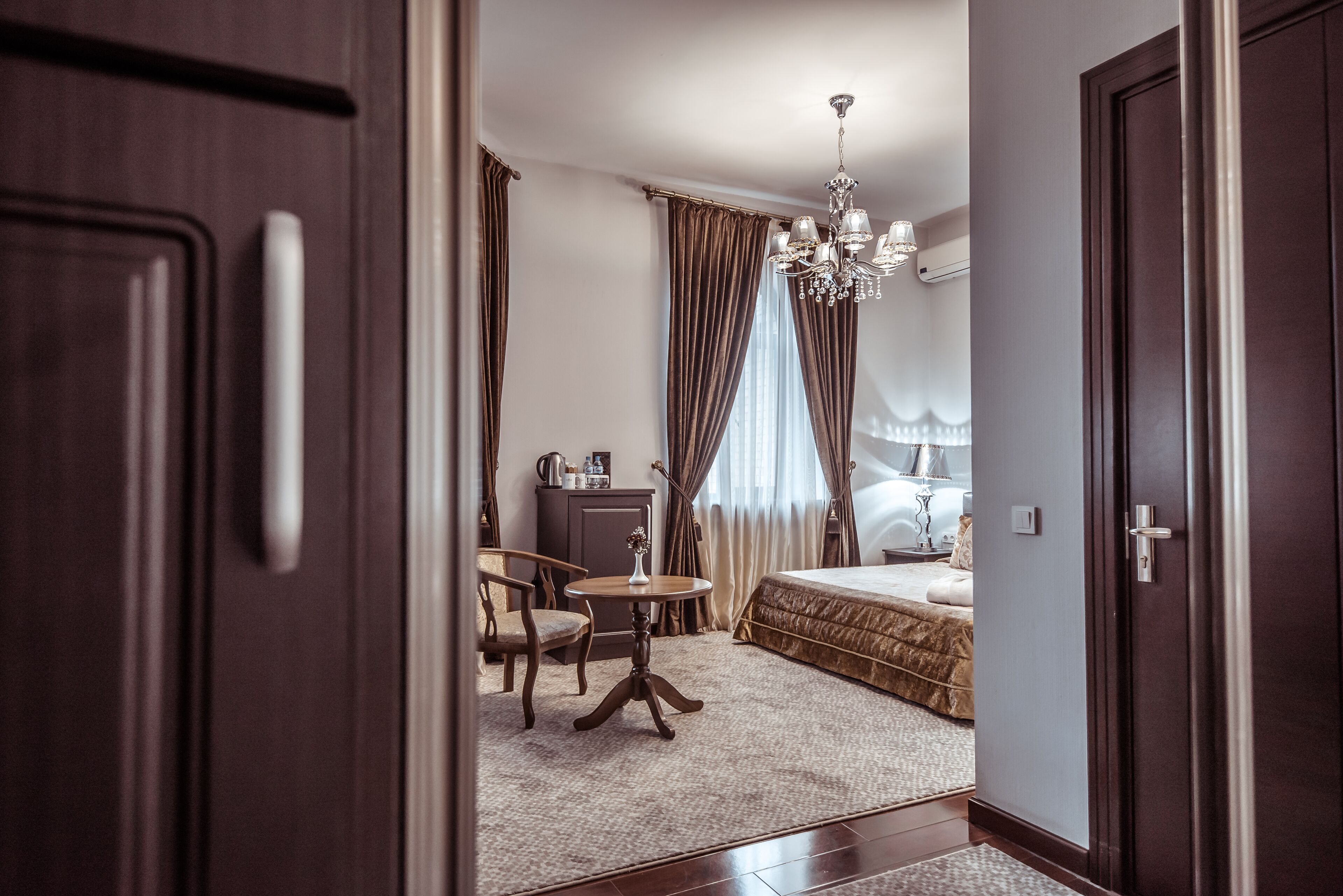 deluxe double room | in-room safe, desk, soundproofing, iron/ironing board