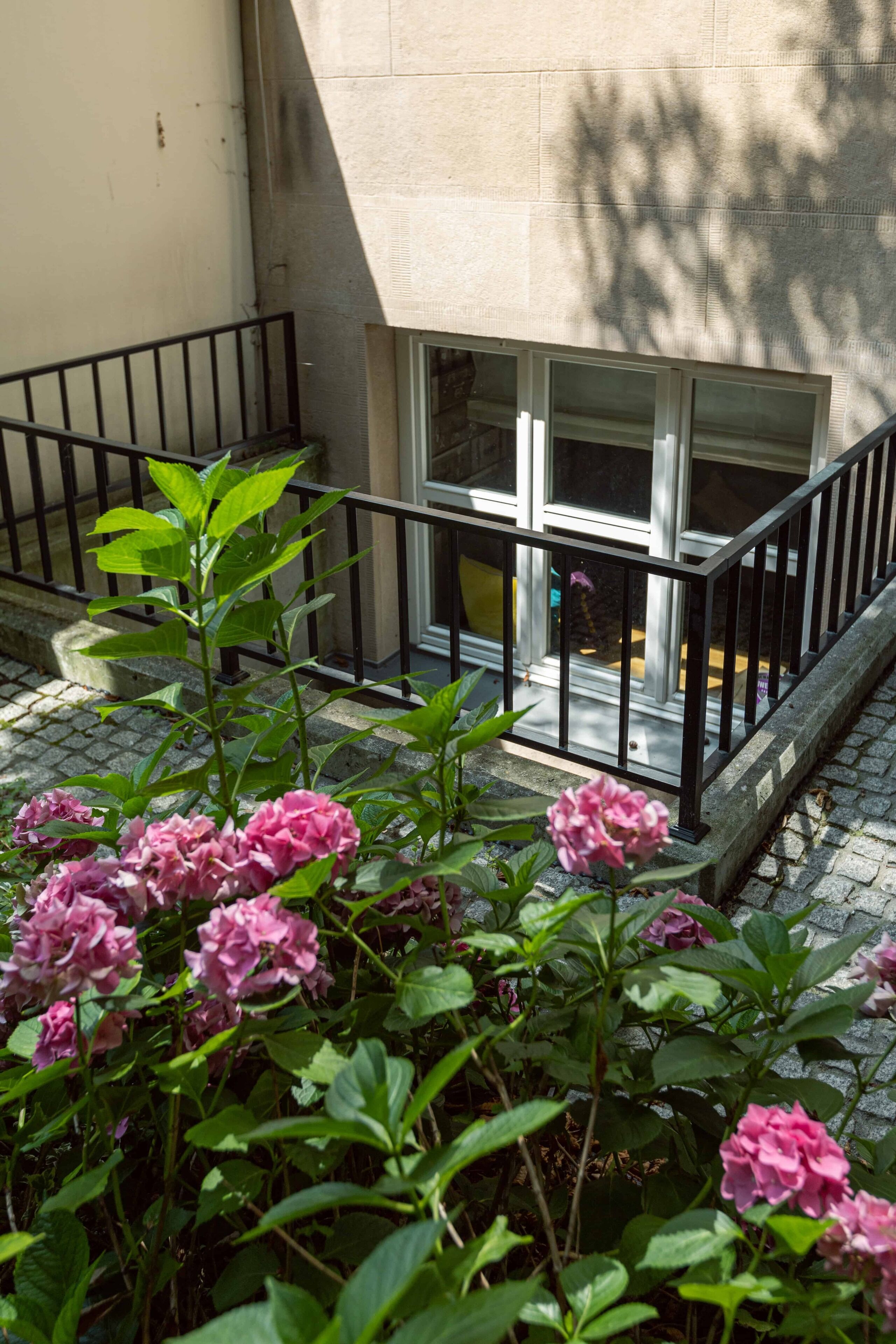 Foto - Too-Good Apartments