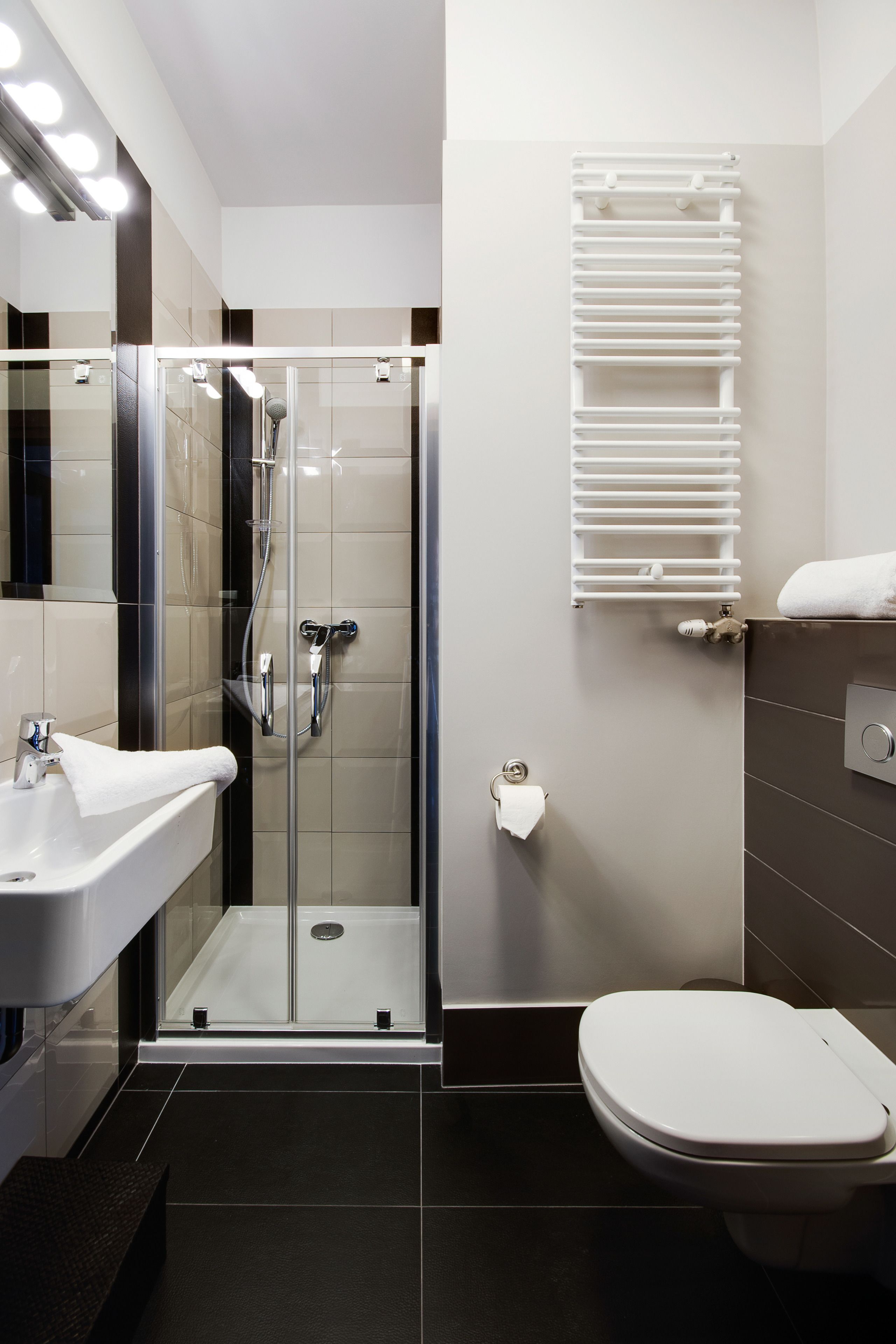 Foto - Too-Good Apartments