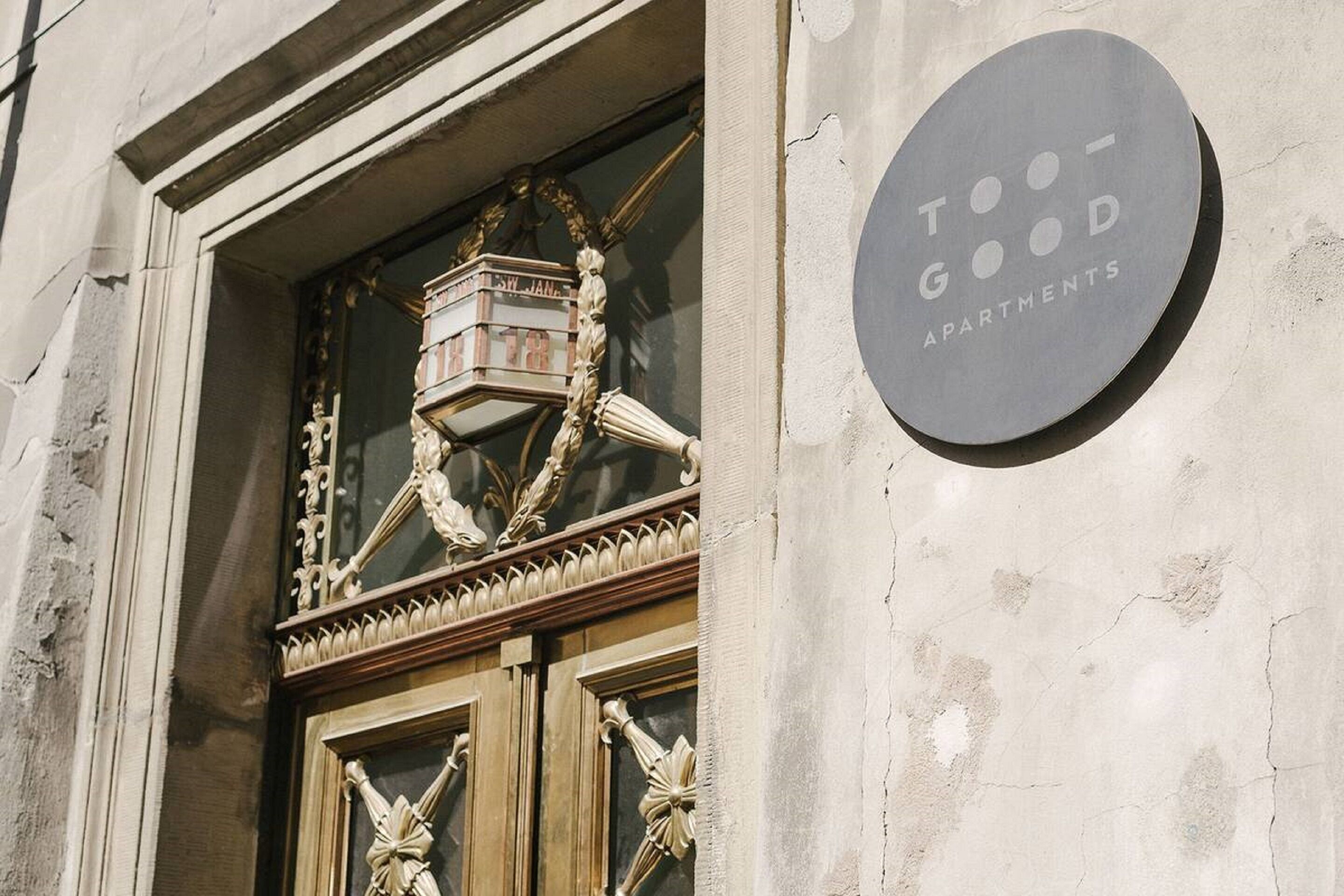 Foto - Too-Good Apartments