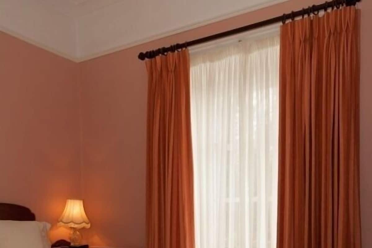 Tek Büyük veya İki Ayrı Yataklı Oda, Banyolu/Duşlu