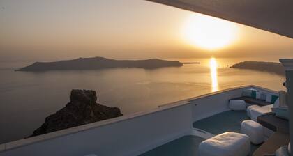 Andronikos Santorini