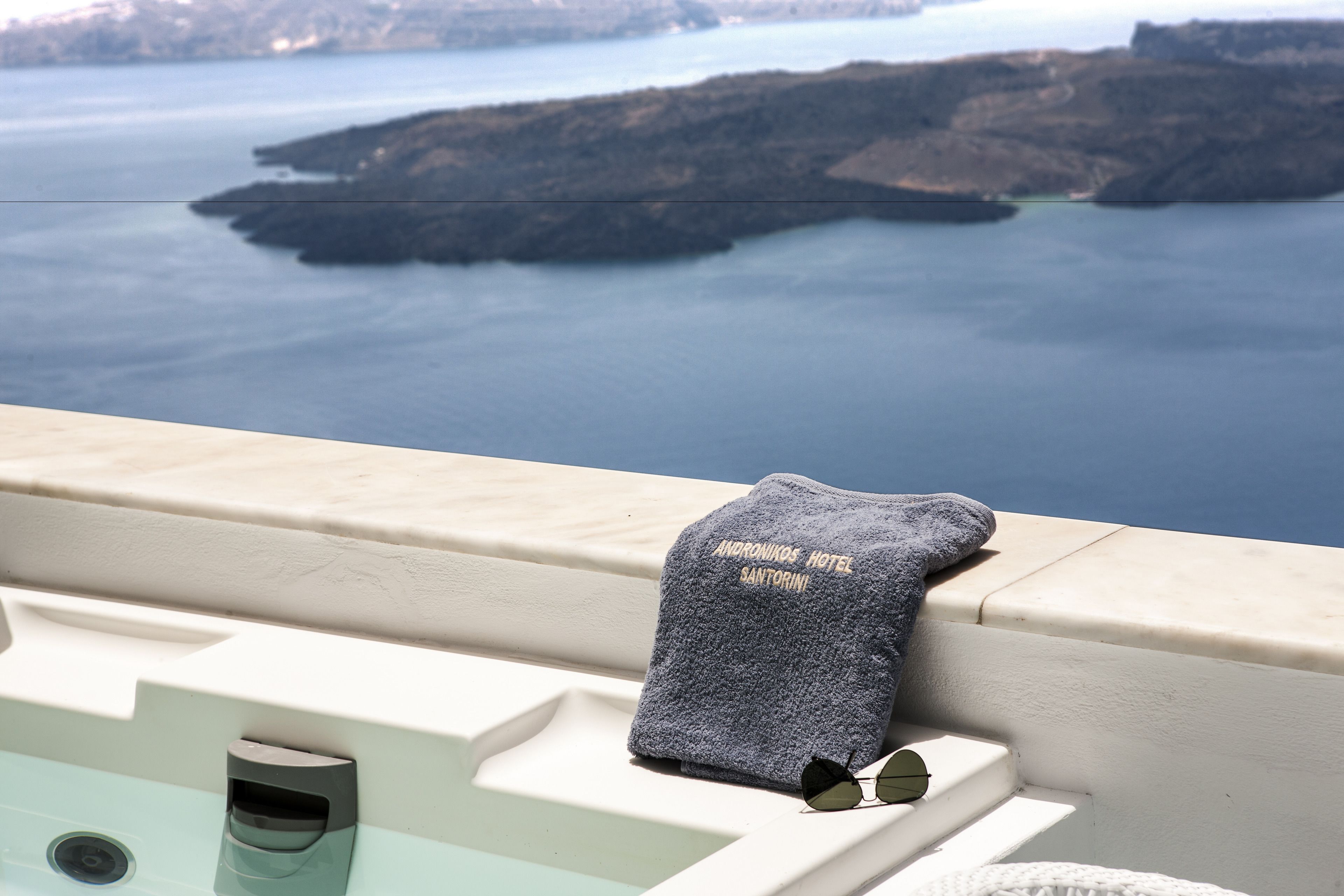 Photo - Andronikos Santorini