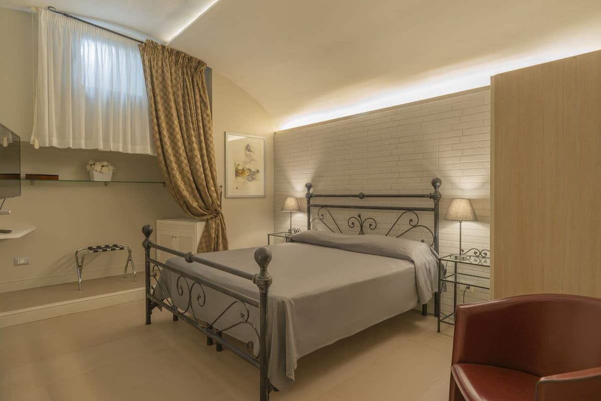 Condo, Hot Tub | Premium bedding, minibar, in-room safe, desk