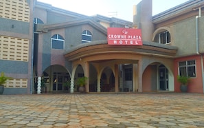 Front of property - Crown Premier Hotel (Sakumono)